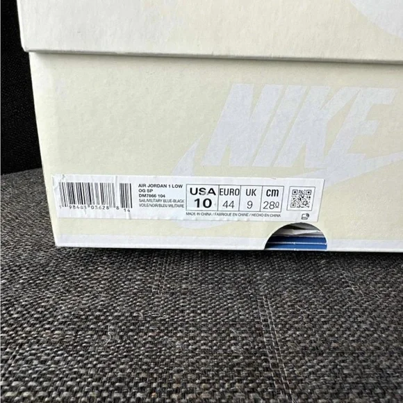 Jordan 1 Retro Low OG SP Fragment x Travis Scott (Sail/blue) - Picture 4 of 13